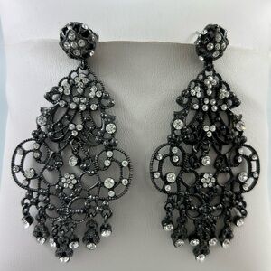 Chandelier earrings